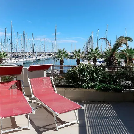 Locazione Turistica Marina Di Aregai-7