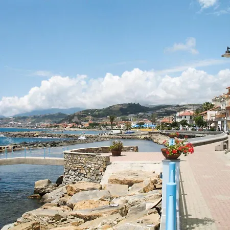 Locazione Turistica Marina Di Aregai-7 Terzorio